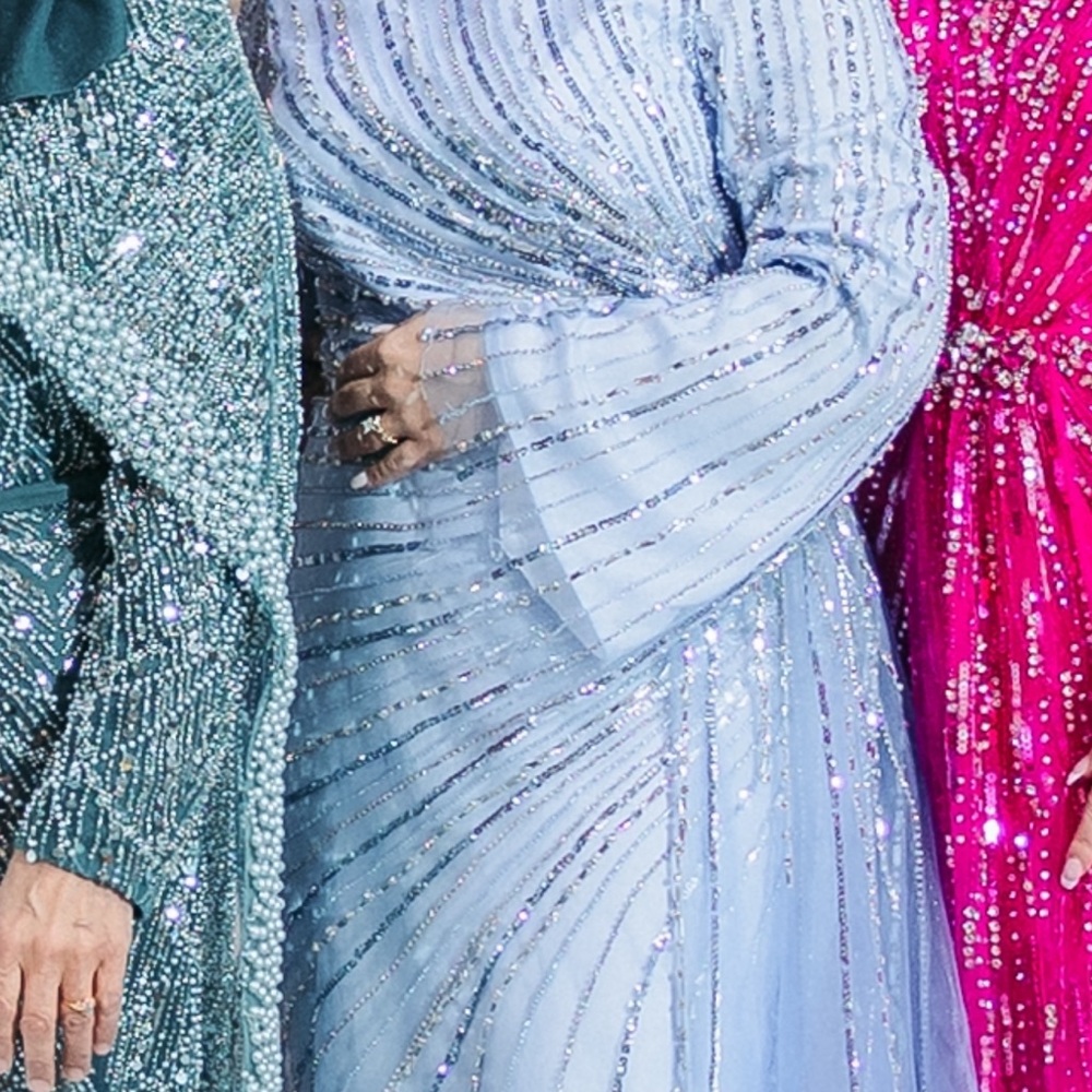 Blue - Picture 7 of 12